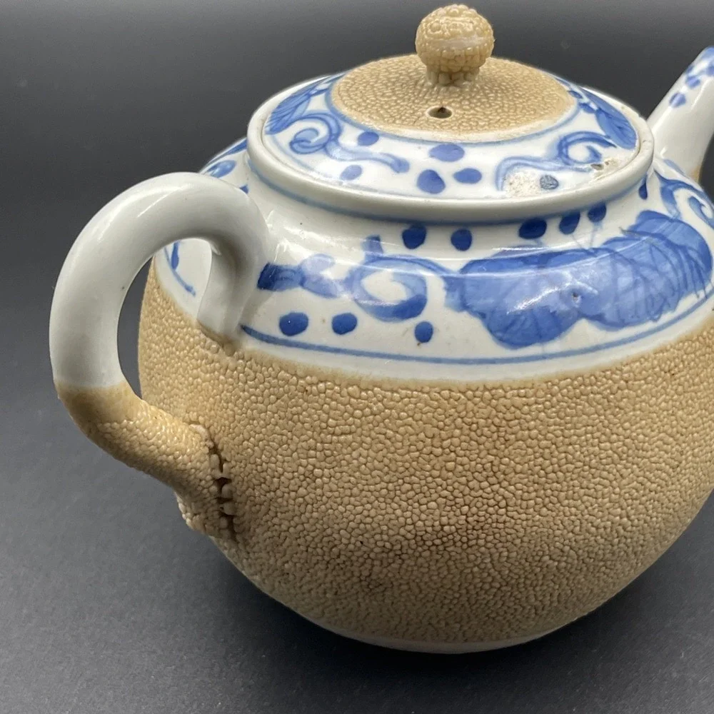 The Unbranded Brand ceramic teapot